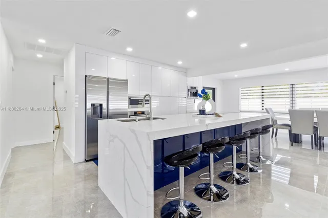 $547,000 | 5202 Elm Court, Cape Coral, FL 33904