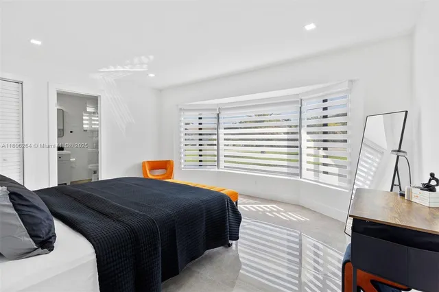 $547,000 | 5202 Elm Court, Cape Coral, FL 33904