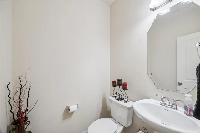 $450,000 | 2506 River Oak Court, Houston, TX 77345