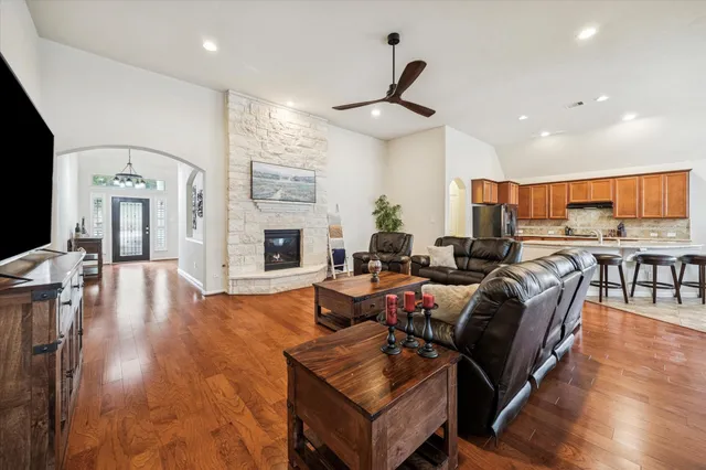 $450,000 | 2506 River Oak Court, Houston, TX 77345