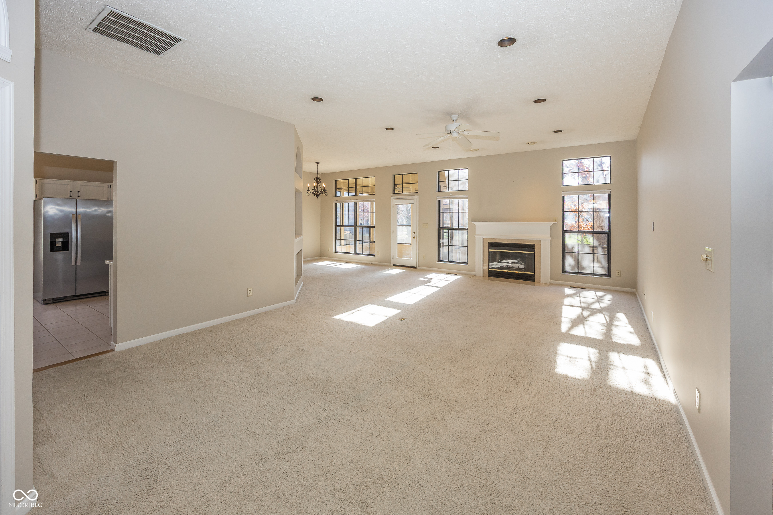 11179 Avery Row Fishers, IN 46038 - Photo 5 of 30