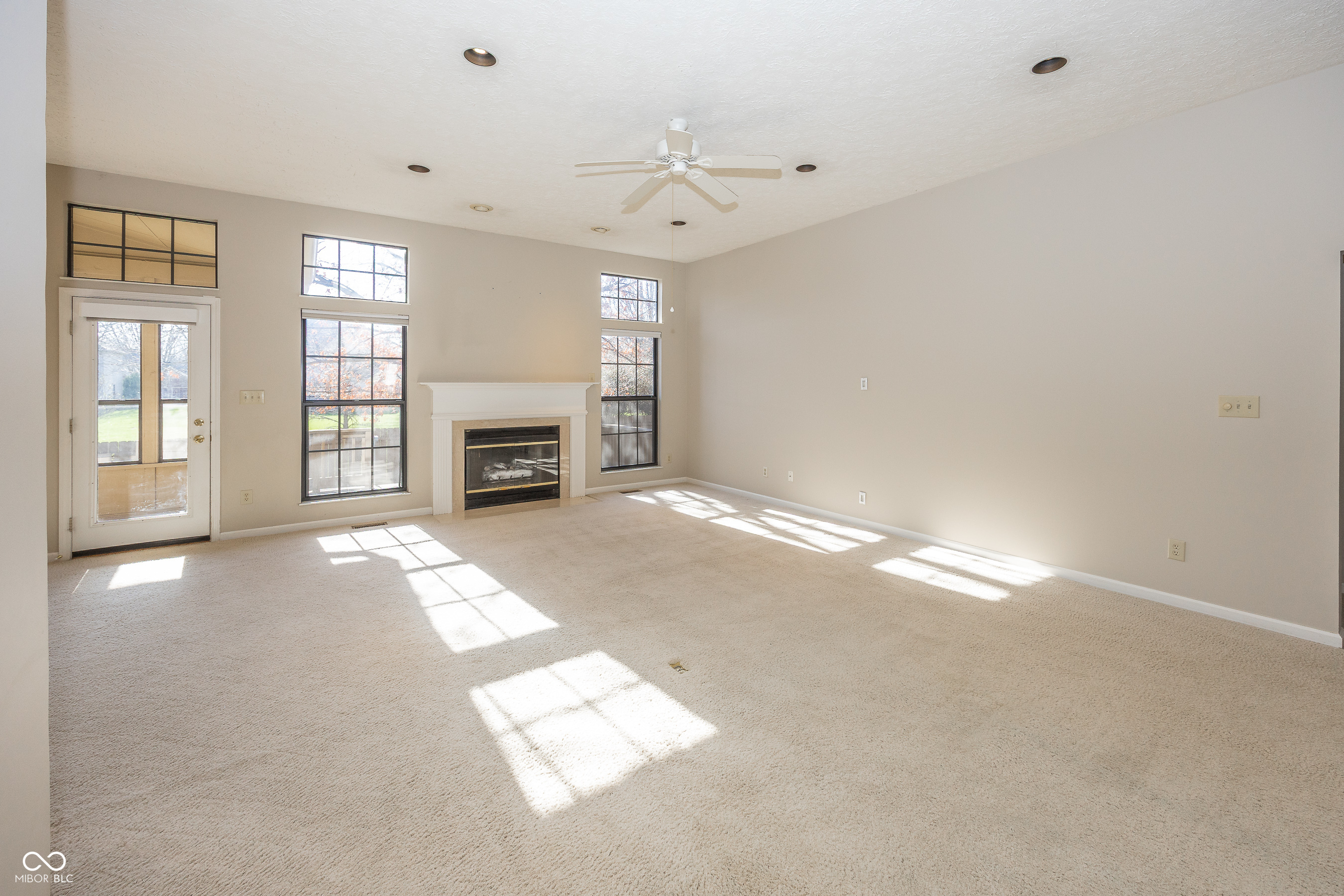 11179 Avery Row Fishers, IN 46038 - Photo 6 of 30