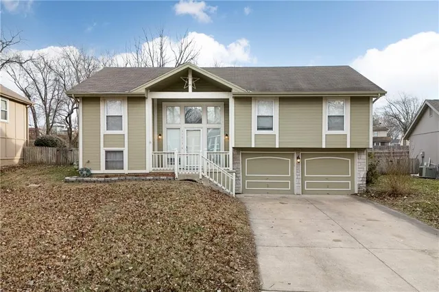 $330,000 | 11013 North McGee Street, Kansas City, MO 64155