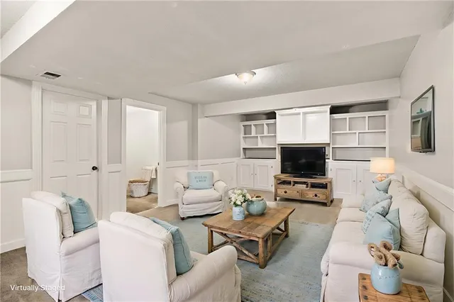 $319,900 | 11013 North McGee Street, Kansas City, MO 64155