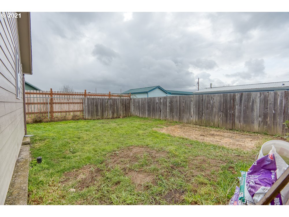 810 A Street Myrtle Point, OR 97458 - Photo 16 of 17 Gallery Image 16