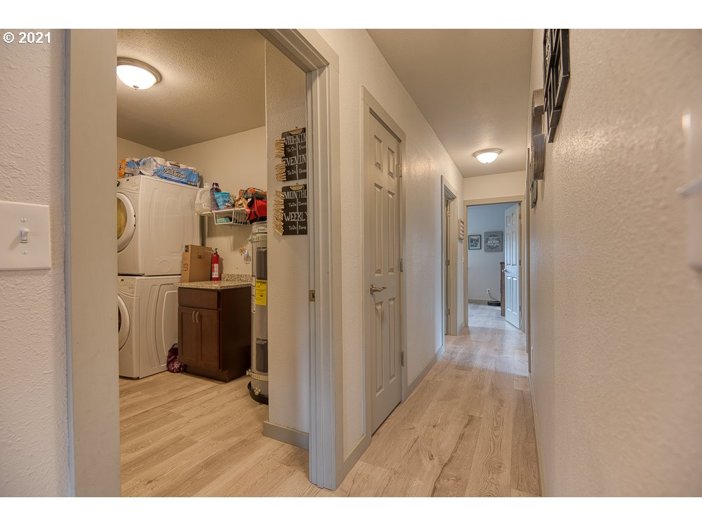 810 A Street Myrtle Point, OR 97458 - Photo 7 of 17 Gallery Image 7