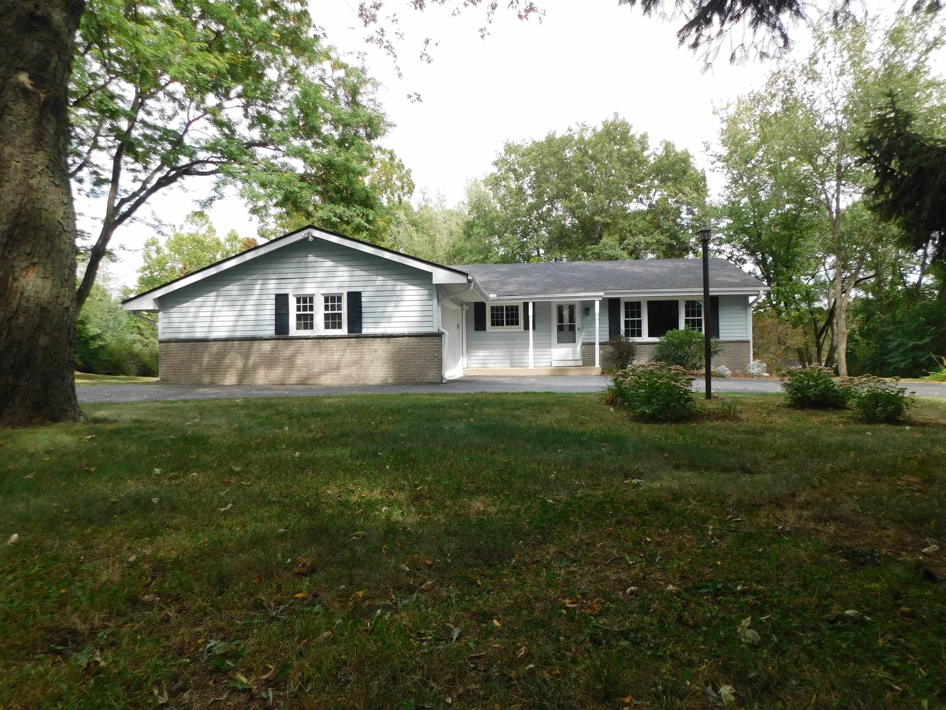 12131 Love Road Roscoe, IL 61073 - Photo 1 of 17 Gallery Image 1