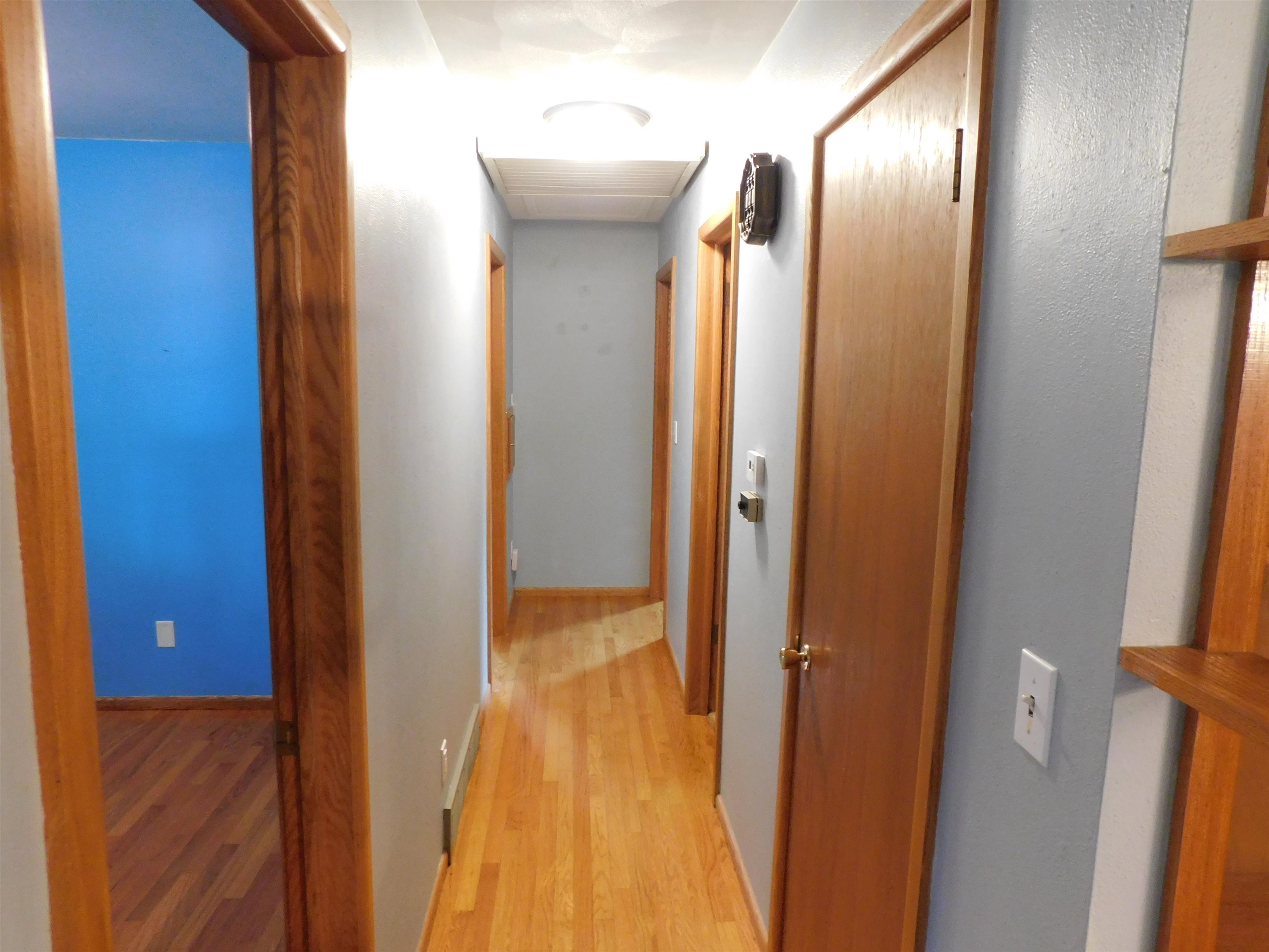 12131 Love Road Roscoe, IL 61073 - Photo 14 of 17 Gallery Image 14
