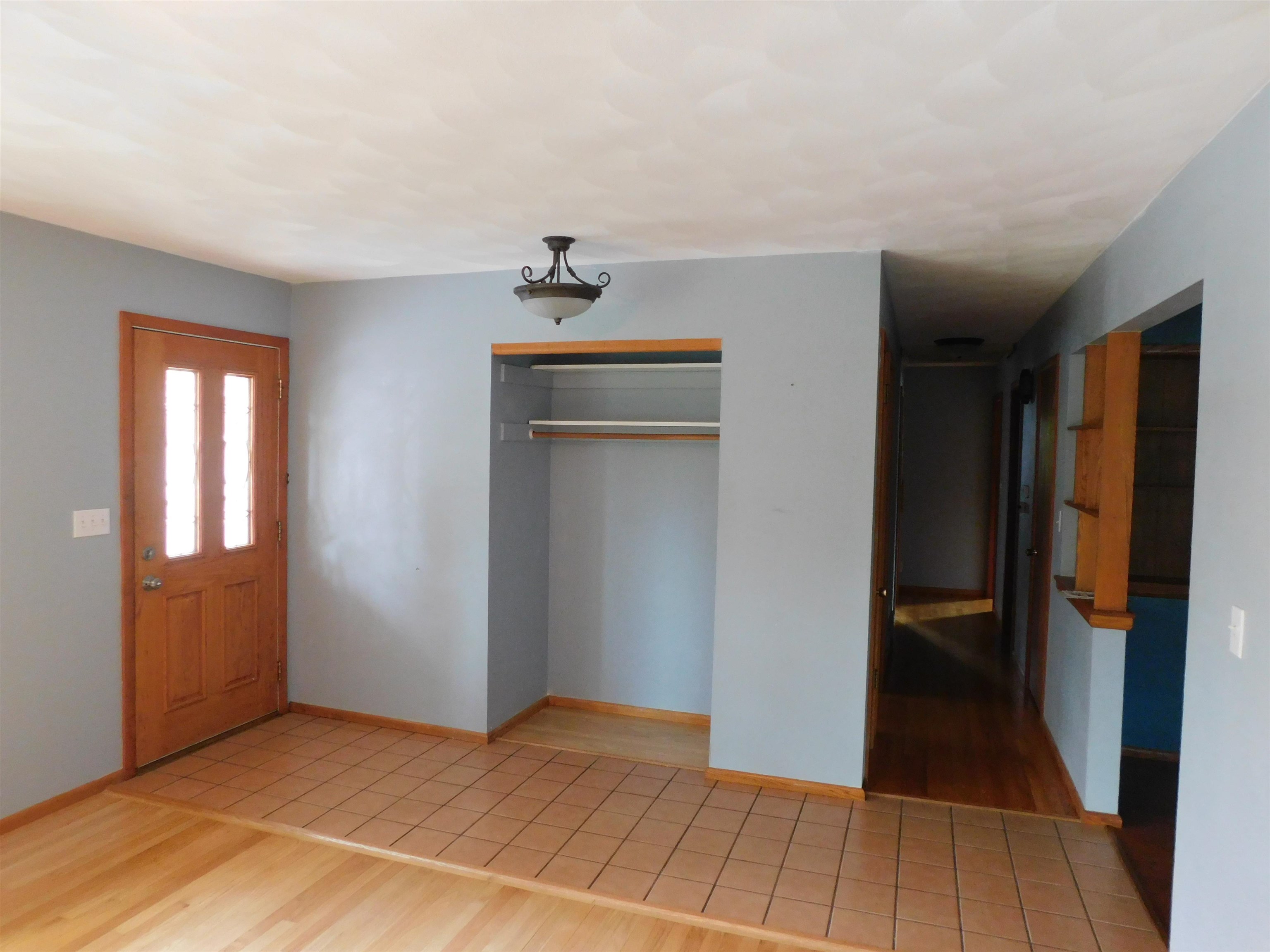 12131 Love Road Roscoe, IL 61073 - Photo 6 of 17 Gallery Image 6