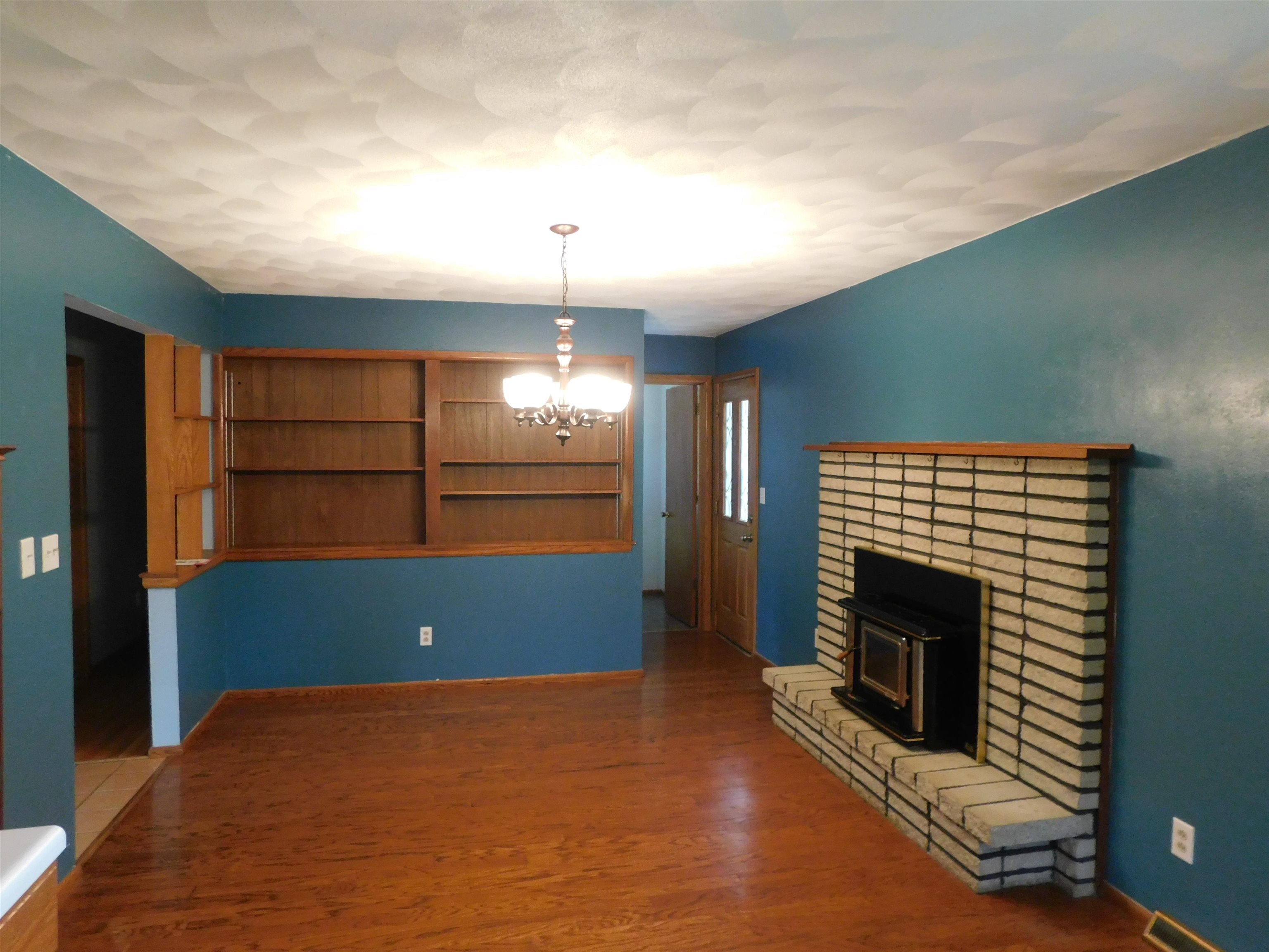 12131 Love Road Roscoe, IL 61073 - Photo 8 of 17 Gallery Image 8