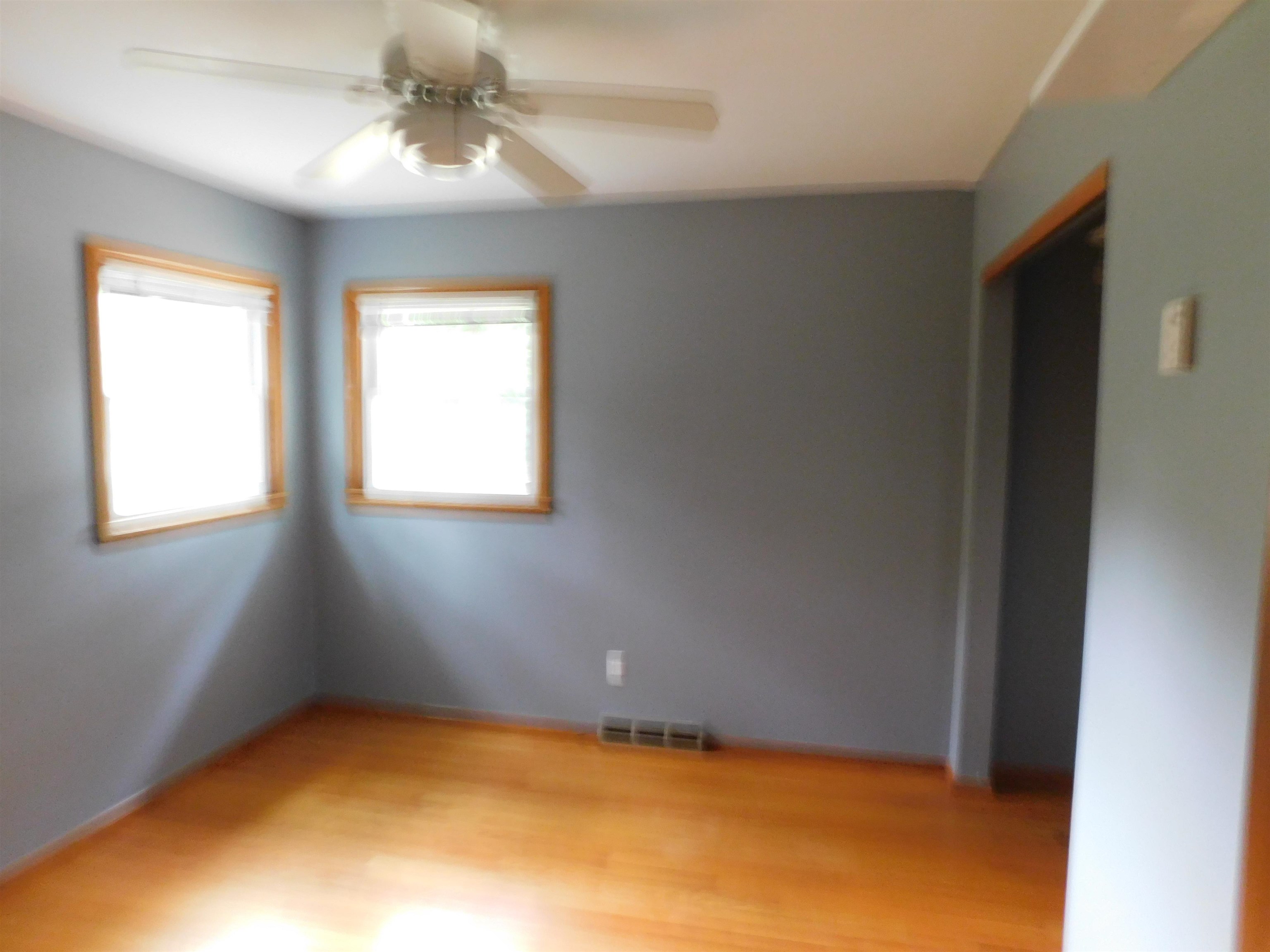 12131 Love Road Roscoe, IL 61073 - Photo 10 of 17 Gallery Image 10