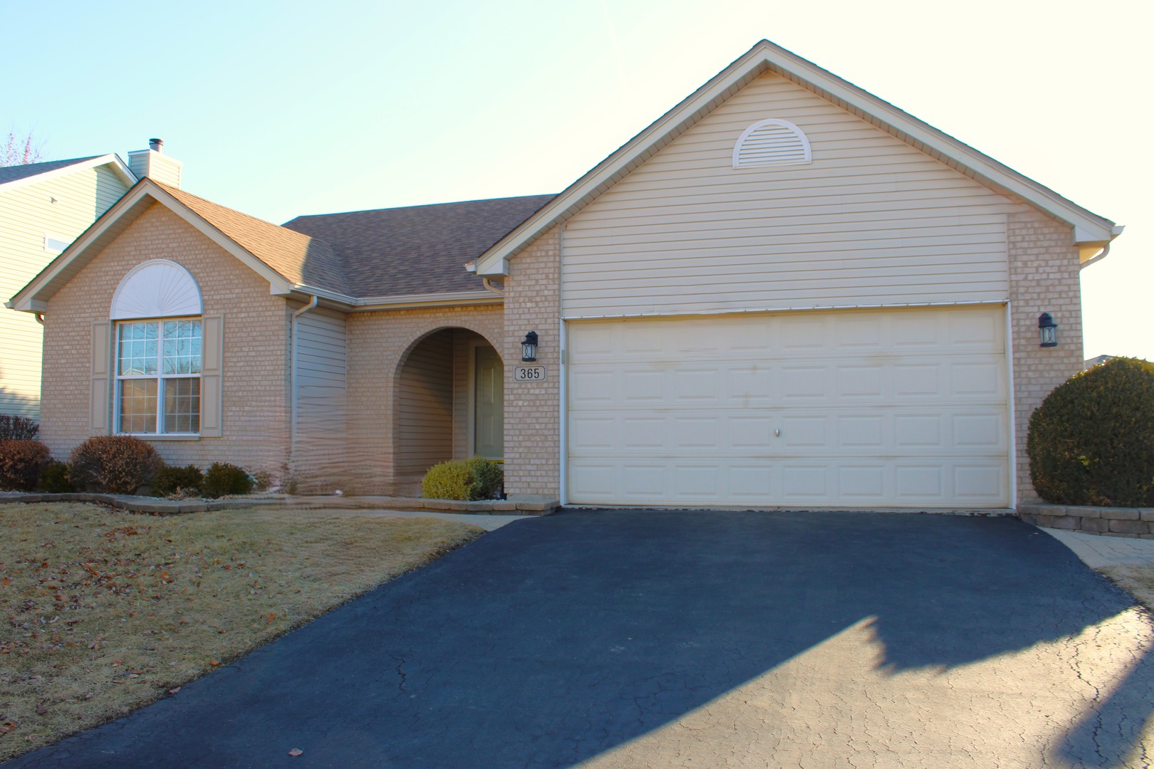 365 Sunset Point Romeoville, IL 60446 - Photo 1 of 18 Gallery Image 1