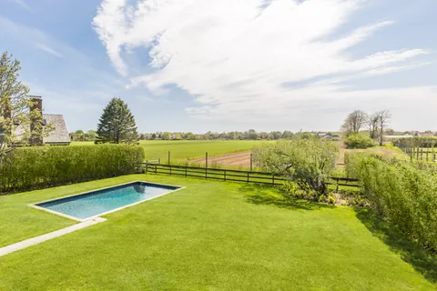 $6,400,000 | 26 Osborn Farm Lane, Wainscott, NY 11975