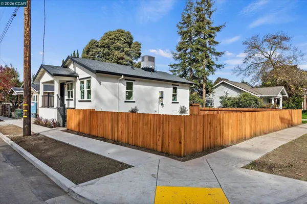 $750,000 | 2027 Castro Street, Martinez, CA 94553