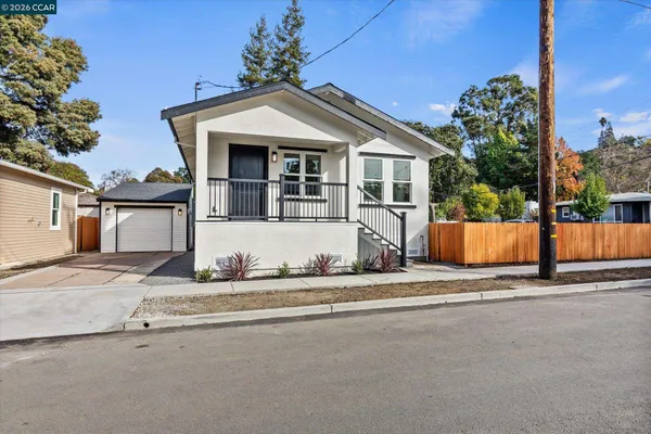 $750,000 | 2027 Castro Street, Martinez, CA 94553