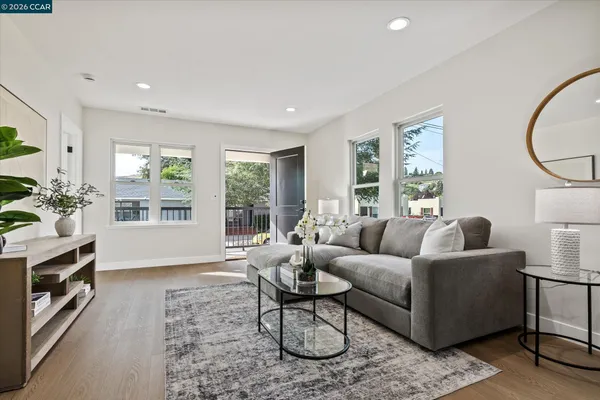 $750,000 | 2027 Castro Street, Martinez, CA 94553