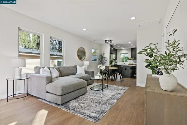 $750,000 | 2027 Castro Street, Martinez, CA 94553