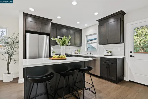 $750,000 | 2027 Castro Street, Martinez, CA 94553