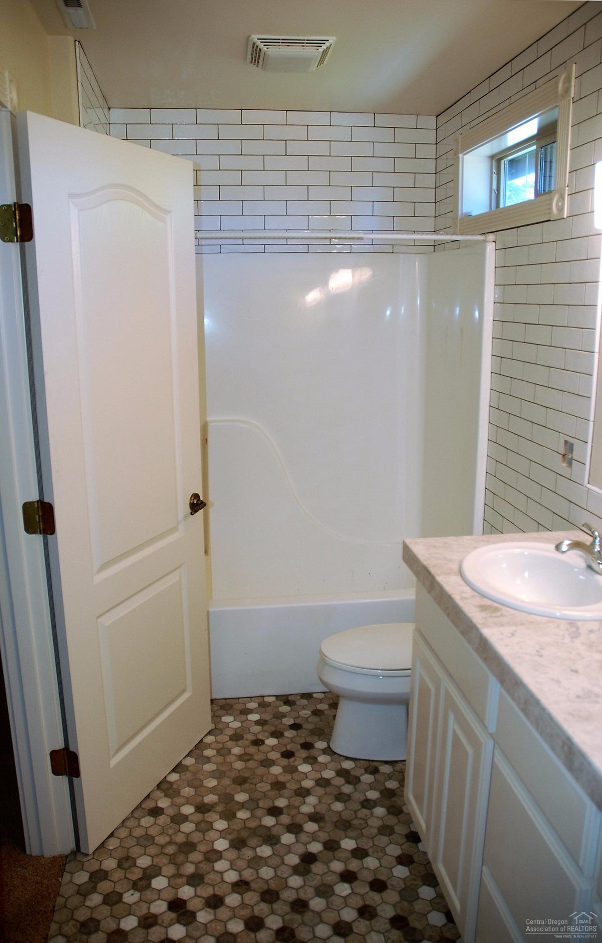 61549 West Ridge Ave Bend Bend, OR 97702 - Photo 24 of 25 Gallery Image 24