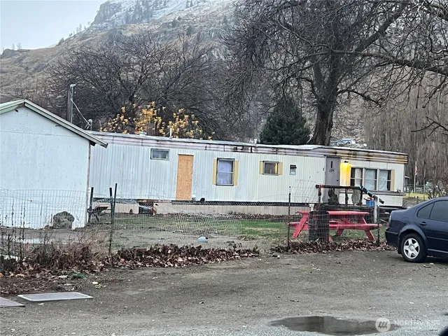 $180,000 | 204 Davis Avenue, Brewster, WA 98812