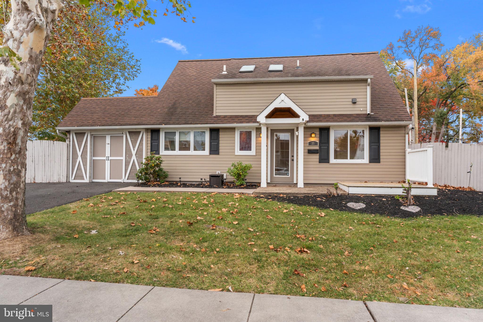 35 Inland Road Levittown, PA 19057 - Photo 1 of 34 Gallery Image 1