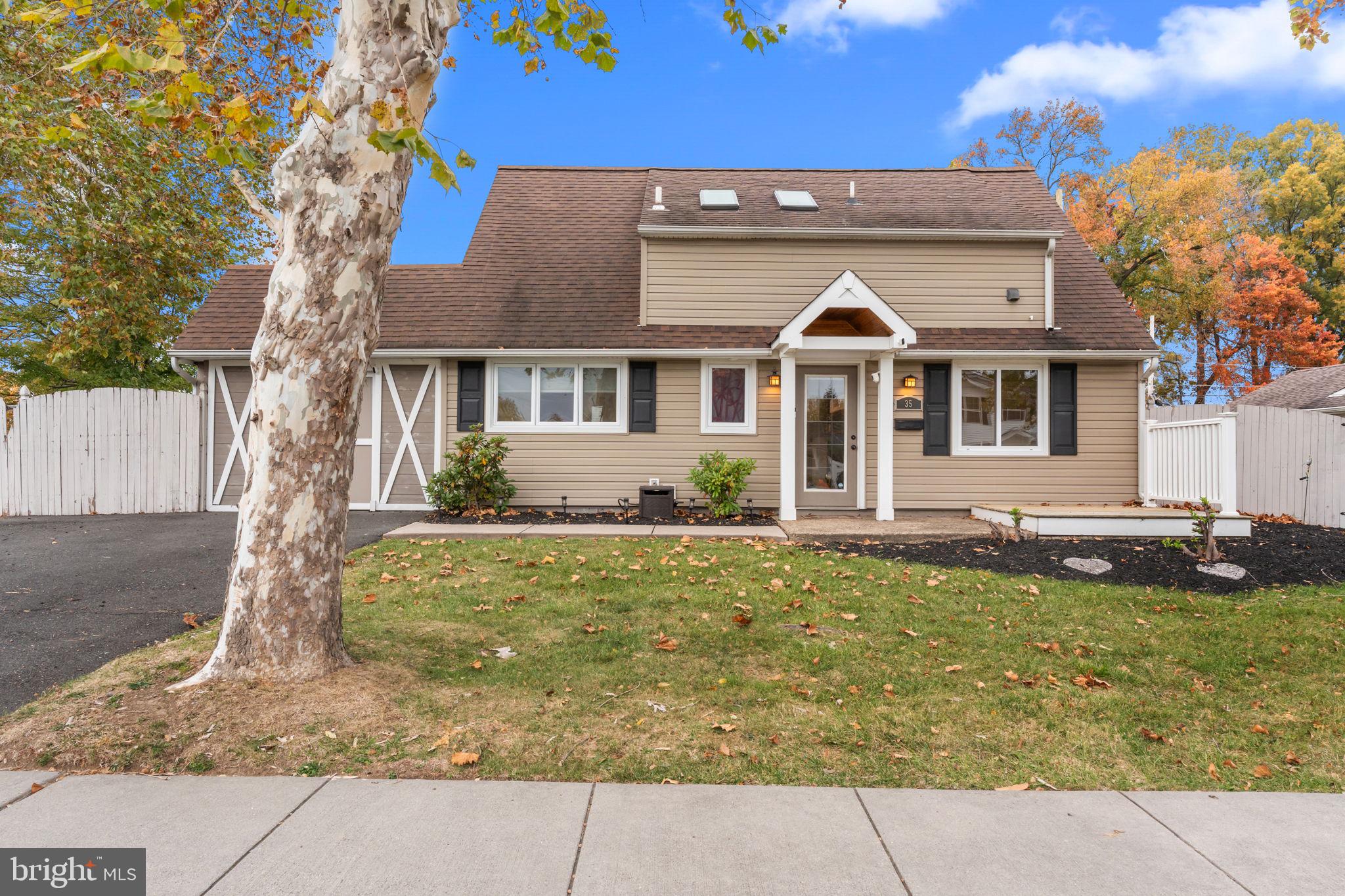 35 Inland Road Levittown, PA 19057 - Photo 4 of 34 Gallery Image 4