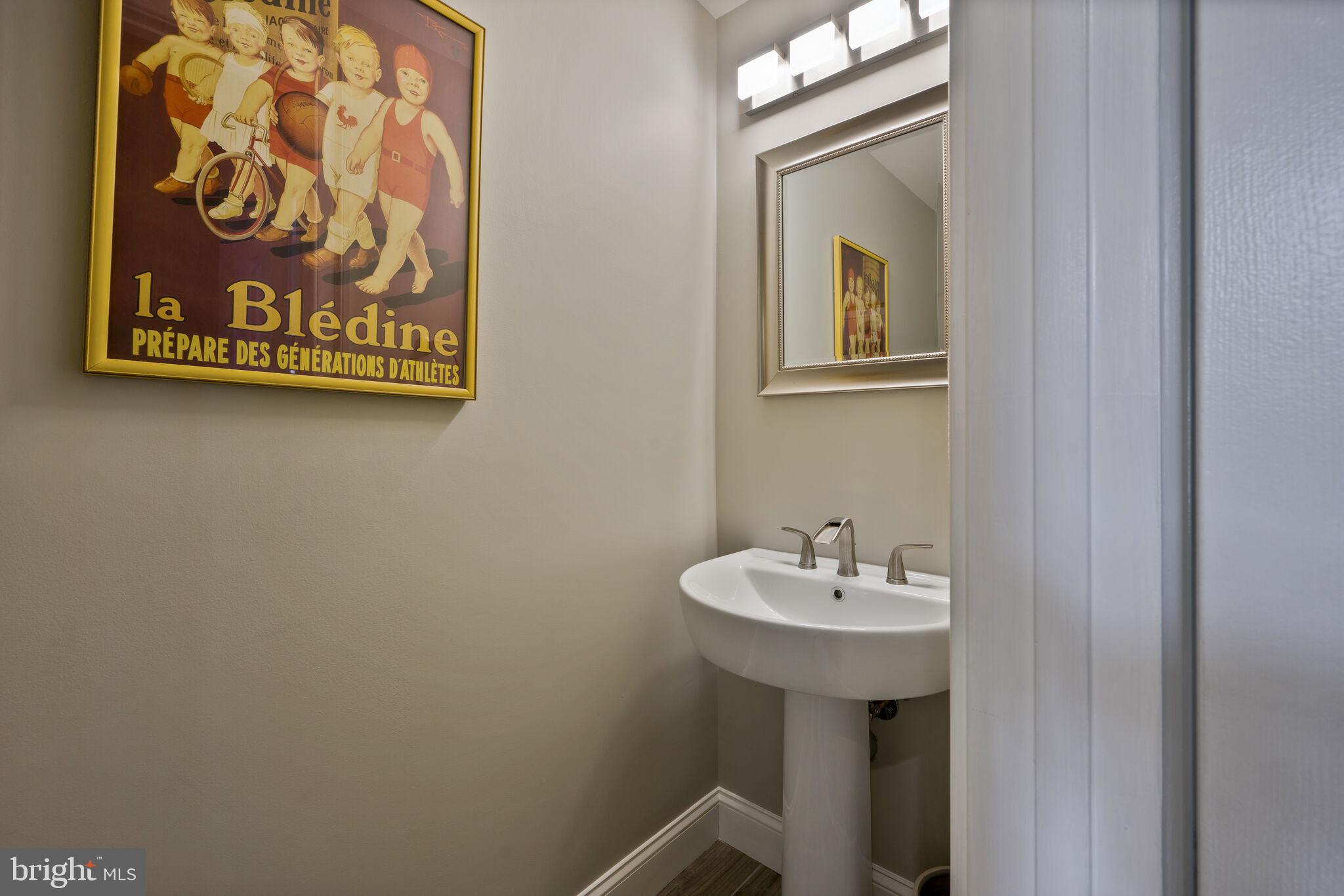 8013 Rising Ridge Road Bethesda, MD 20817 - Photo 20 of 44