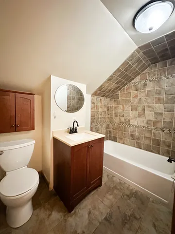 $1,900 | 7532 South Vernon Avenue, Chicago, IL 60619