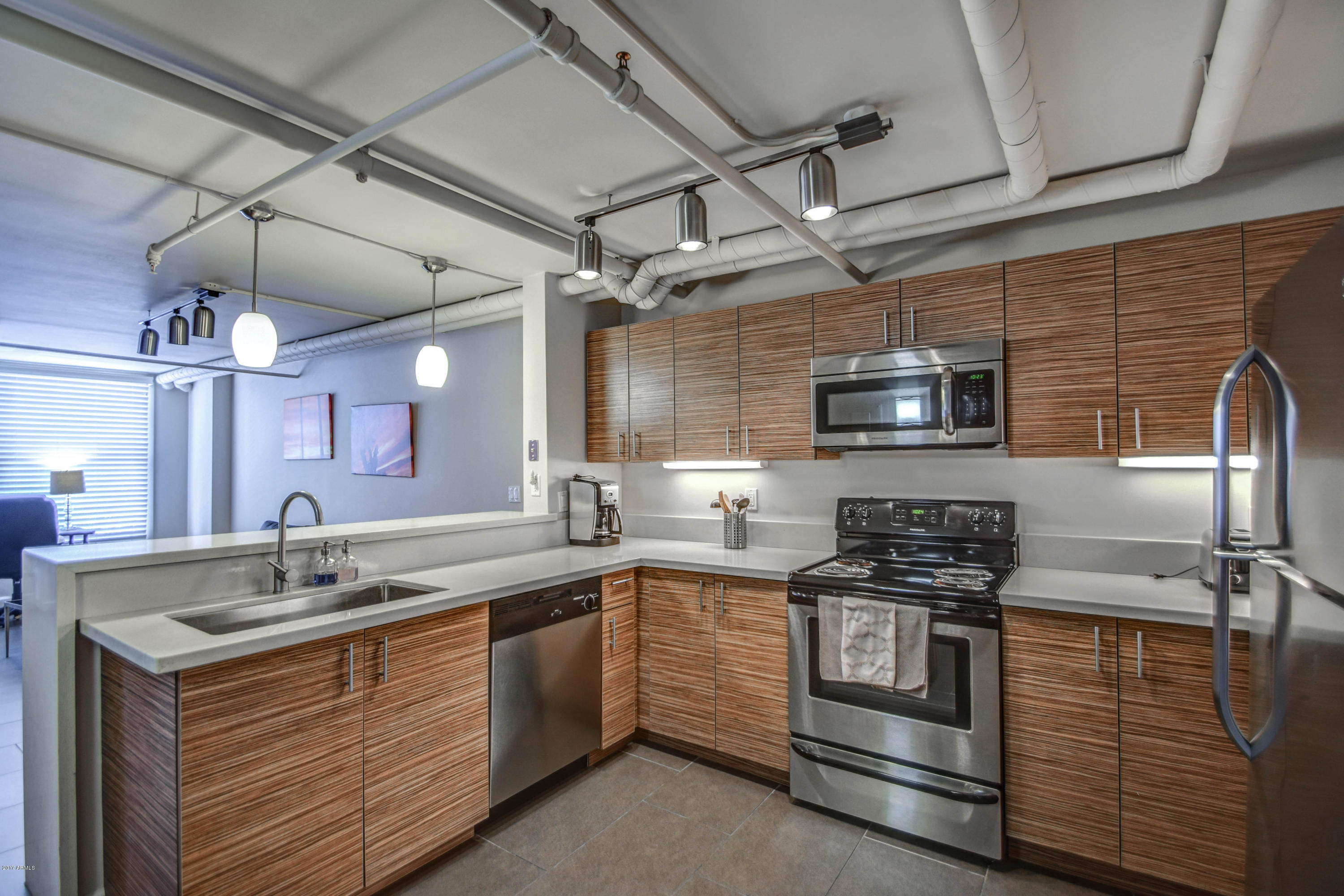 535 West Thomas Road, Unit 312 Phoenix, AZ 85013 - Photo 17 of 39 Kitchen 9