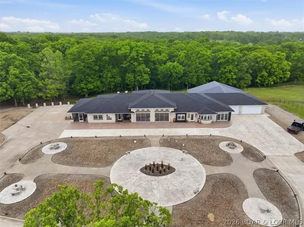 $1,099,000 | 2721 Highway 52, Eldon, MO 65026