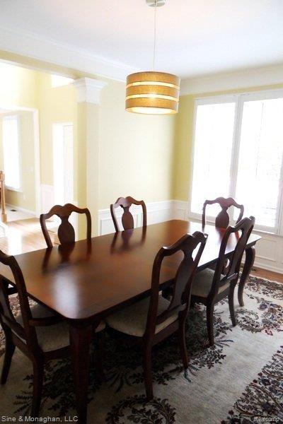 768 Loggers Circle Rochester, MI 48307 - Photo 5 of 41 Drum shade light dining rm