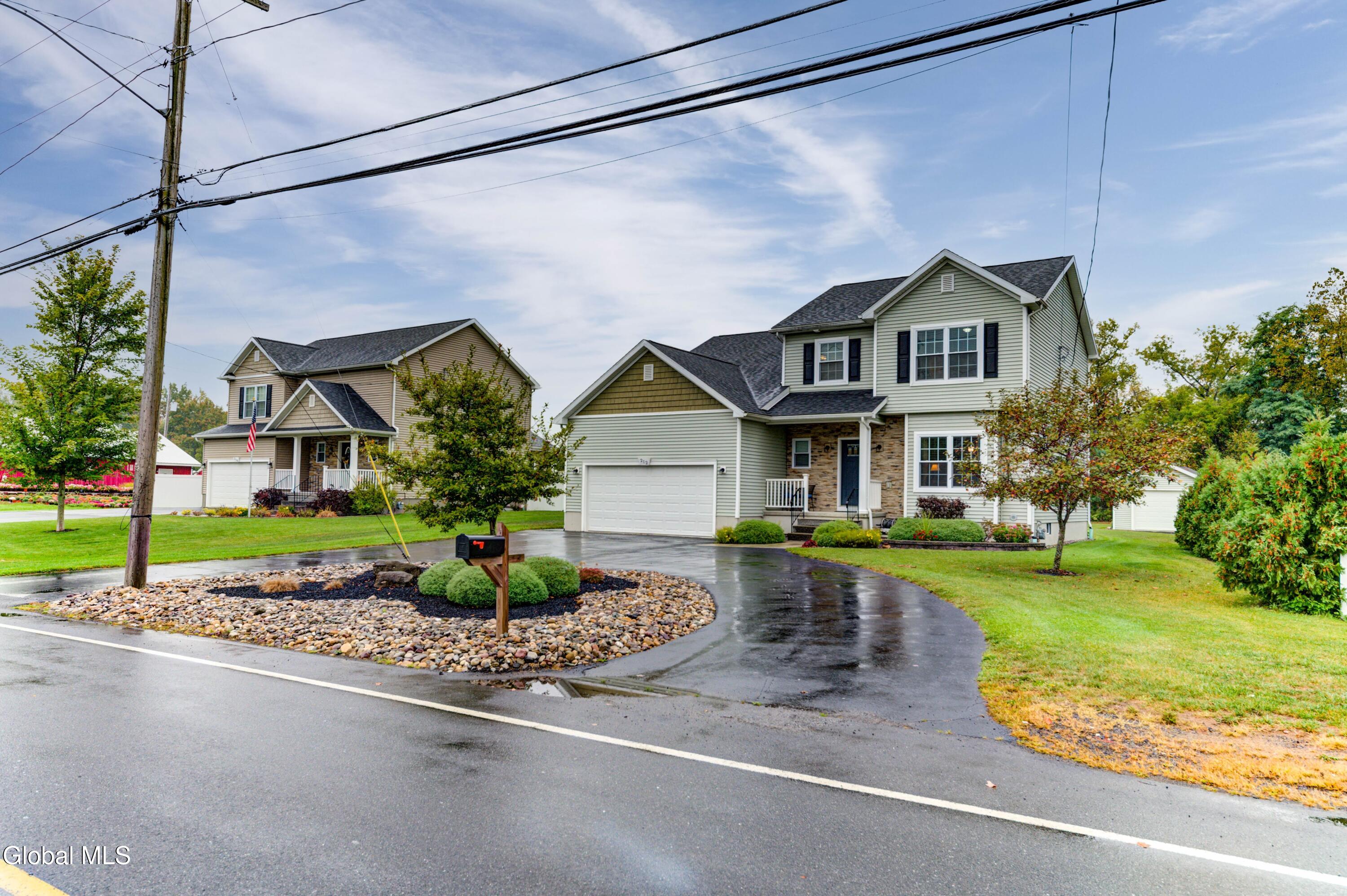 212 Lisha Kill Road Schenectady, NY 12309 - Photo 2 of 50 212 Lisha Kill Rd-43