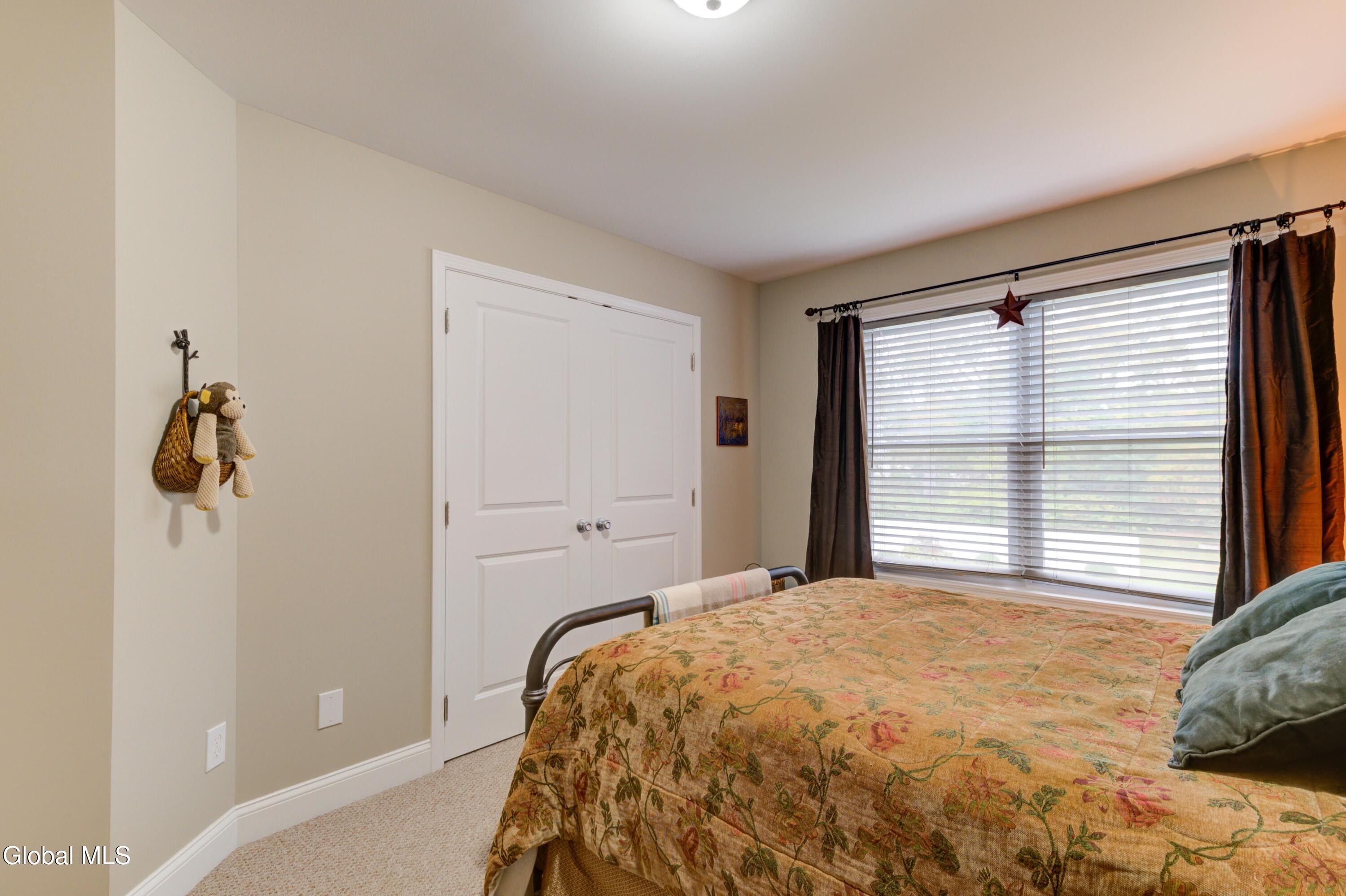 212 Lisha Kill Road Schenectady, NY 12309 - Photo 24 of 50 212 Lisha Kill Rd-25