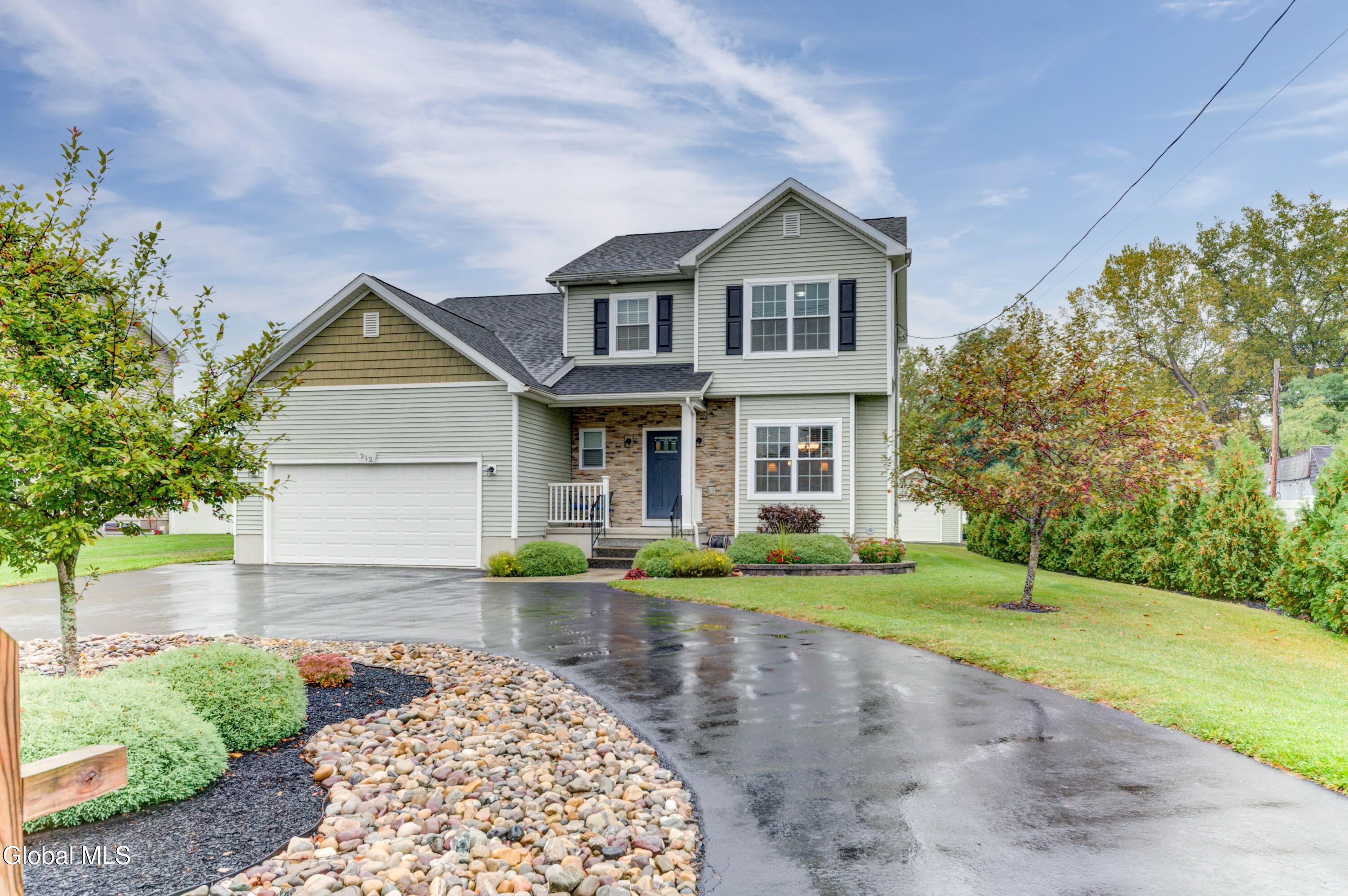212 Lisha Kill Road Schenectady, NY 12309 - Photo 3 of 50 212 Lisha Kill Rd-44