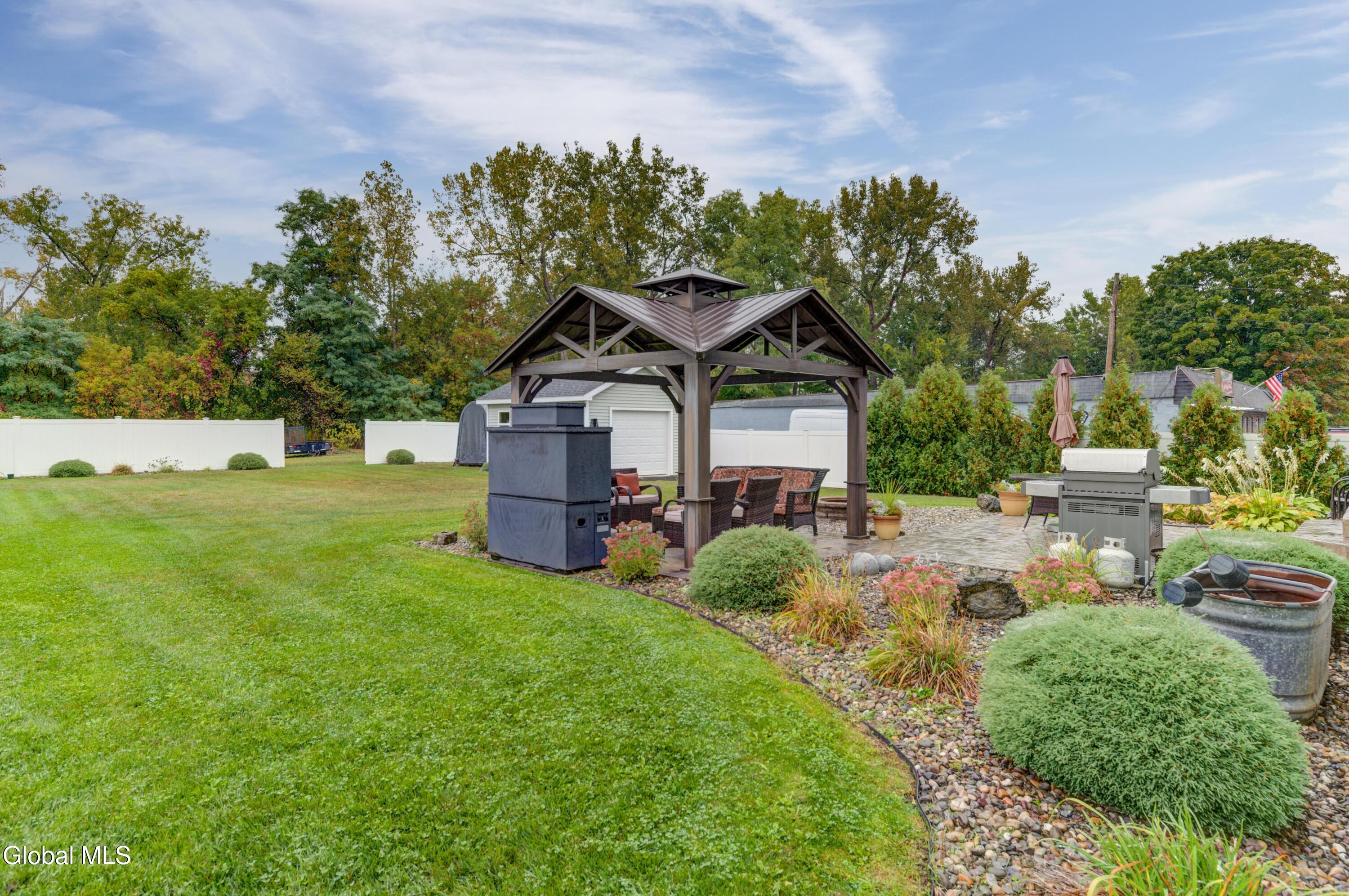 212 Lisha Kill Road Schenectady, NY 12309 - Photo 42 of 50 212 Lisha Kill Rd-41