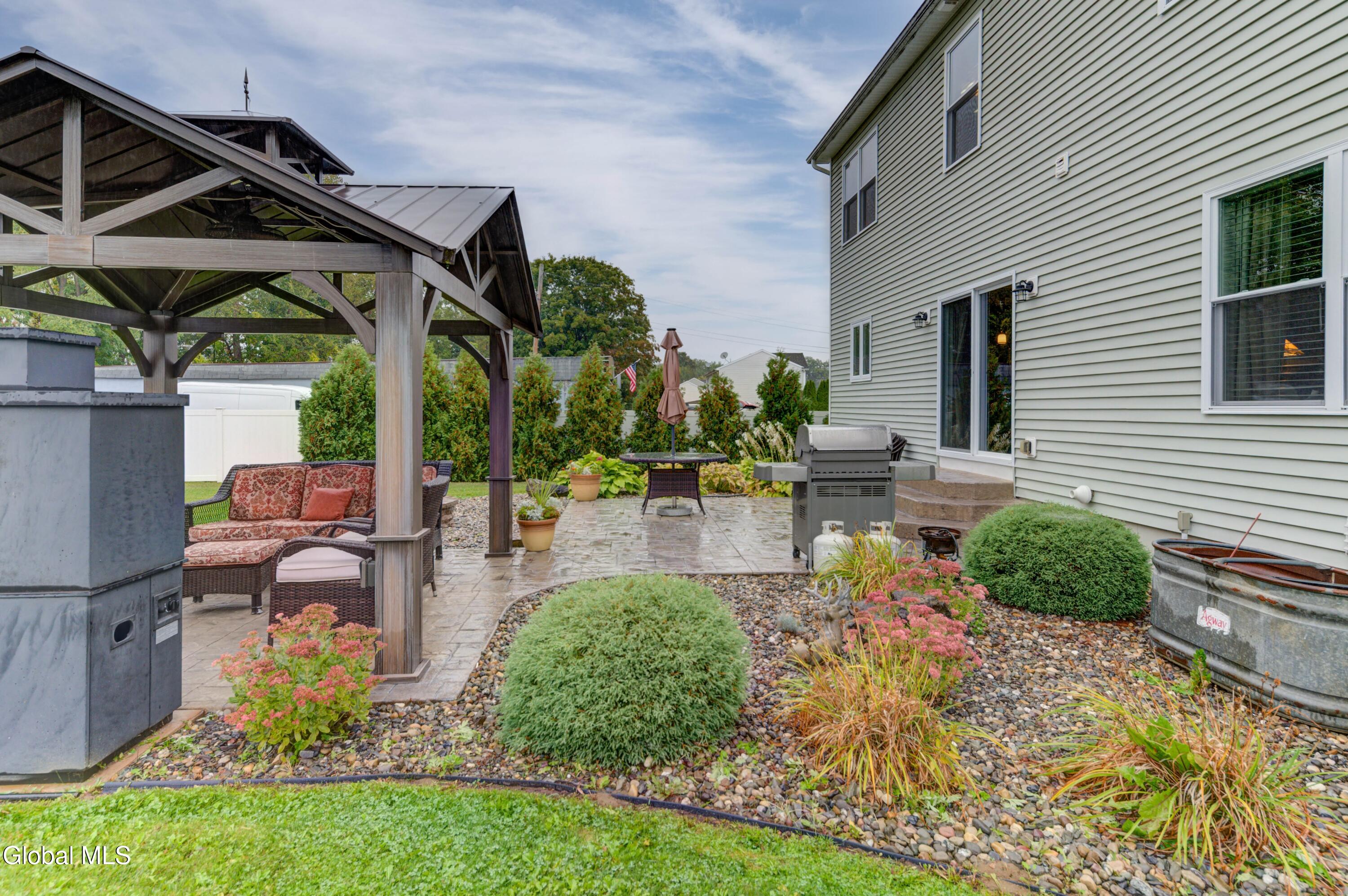 212 Lisha Kill Road Schenectady, NY 12309 - Photo 43 of 50 212 Lisha Kill Rd-42