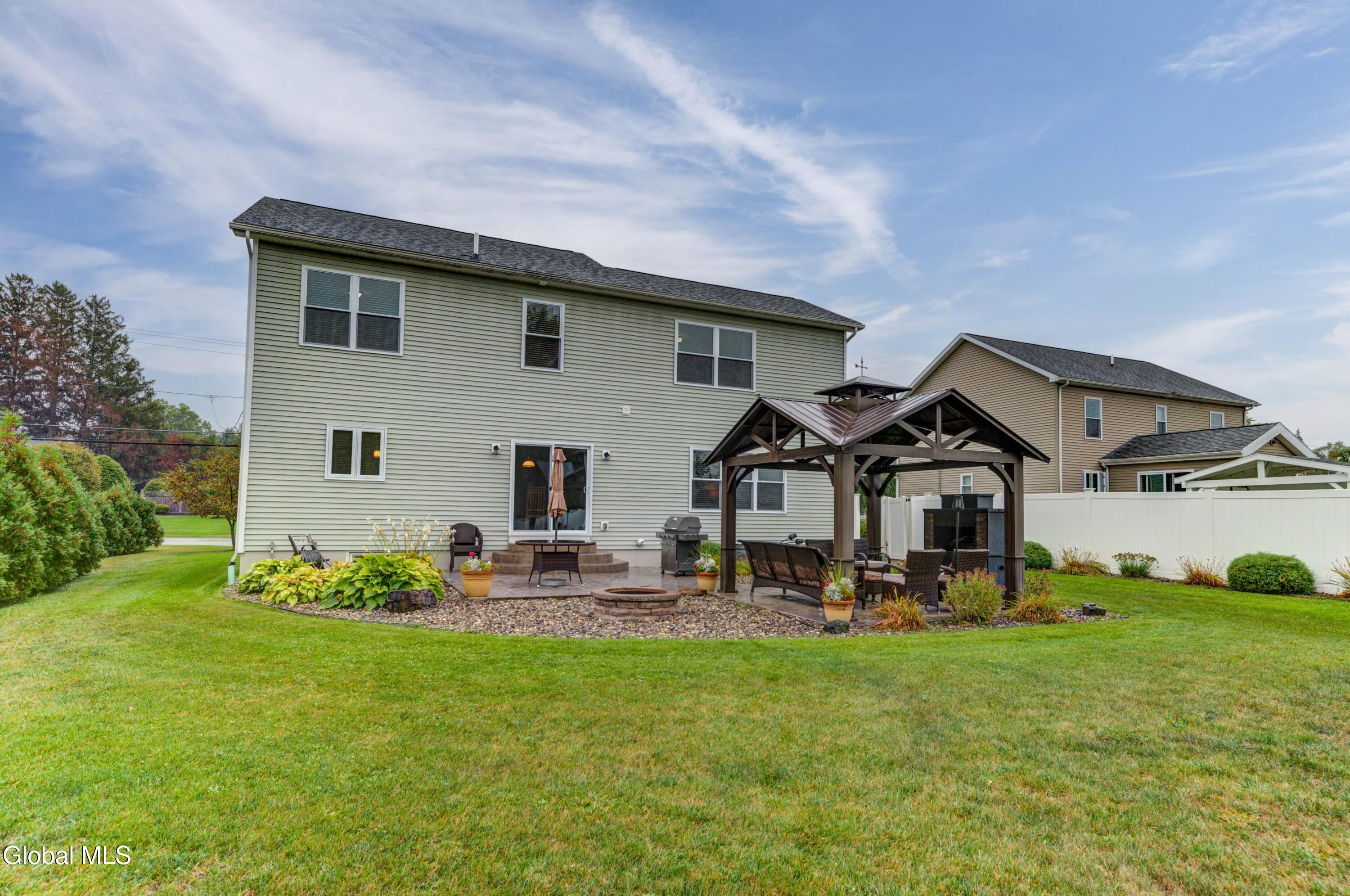 212 Lisha Kill Road Schenectady, NY 12309 - Photo 47 of 50 212 Lisha Kill Rd-49