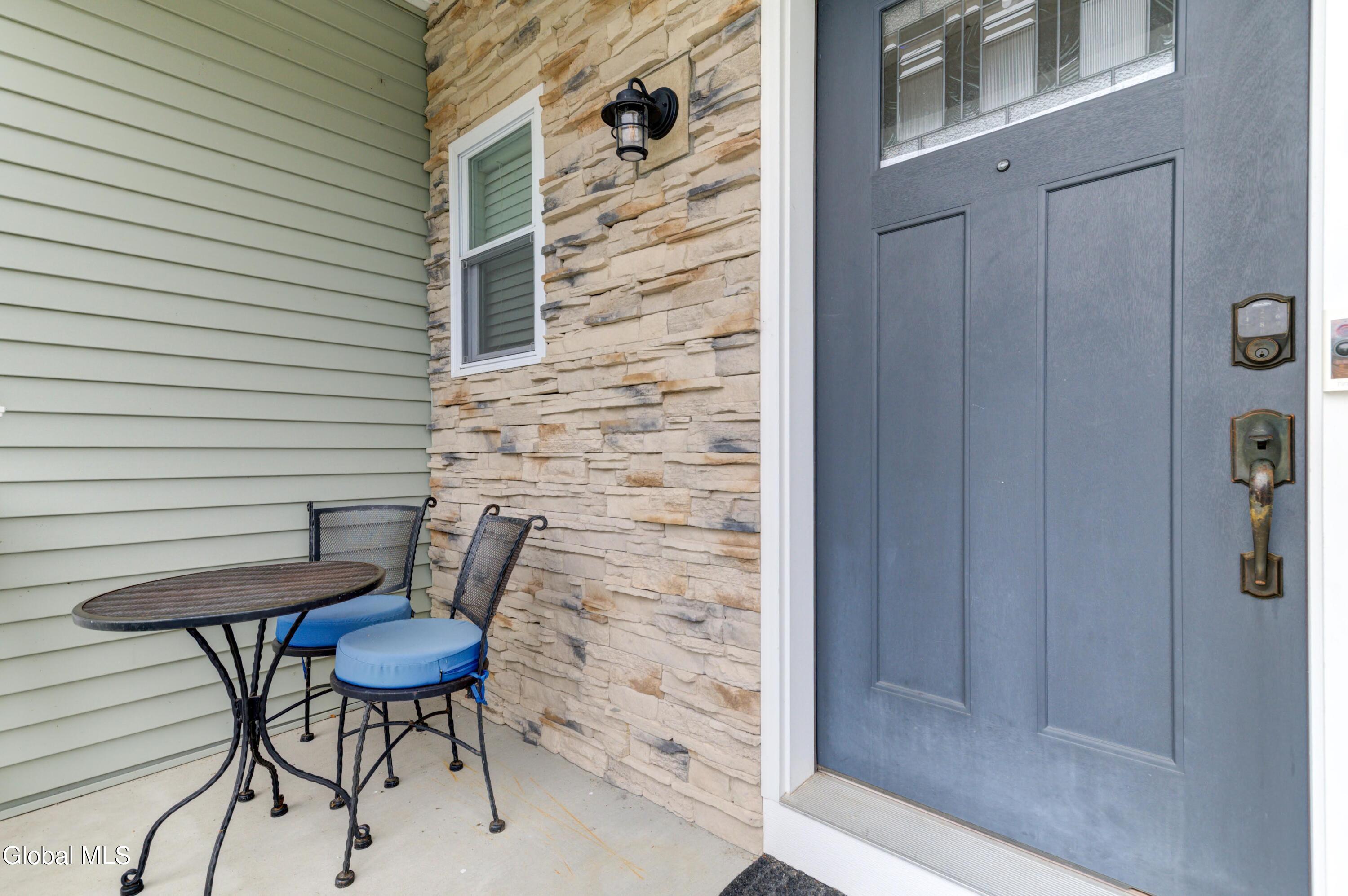 212 Lisha Kill Road Schenectady, NY 12309 - Photo 5 of 50 212 Lisha Kill Rd-1