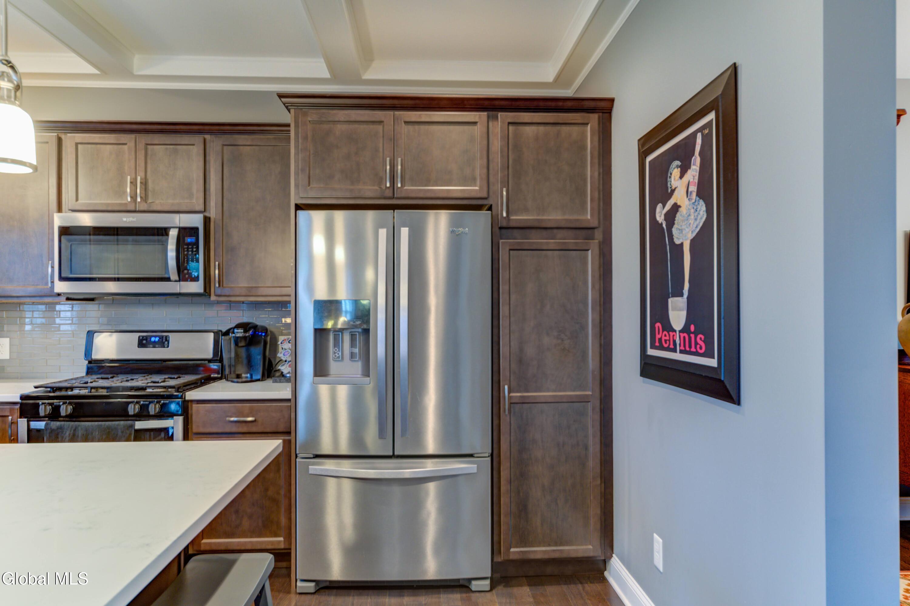 212 Lisha Kill Road Schenectady, NY 12309 - Photo 8 of 50 212 Lisha Kill Rd-9