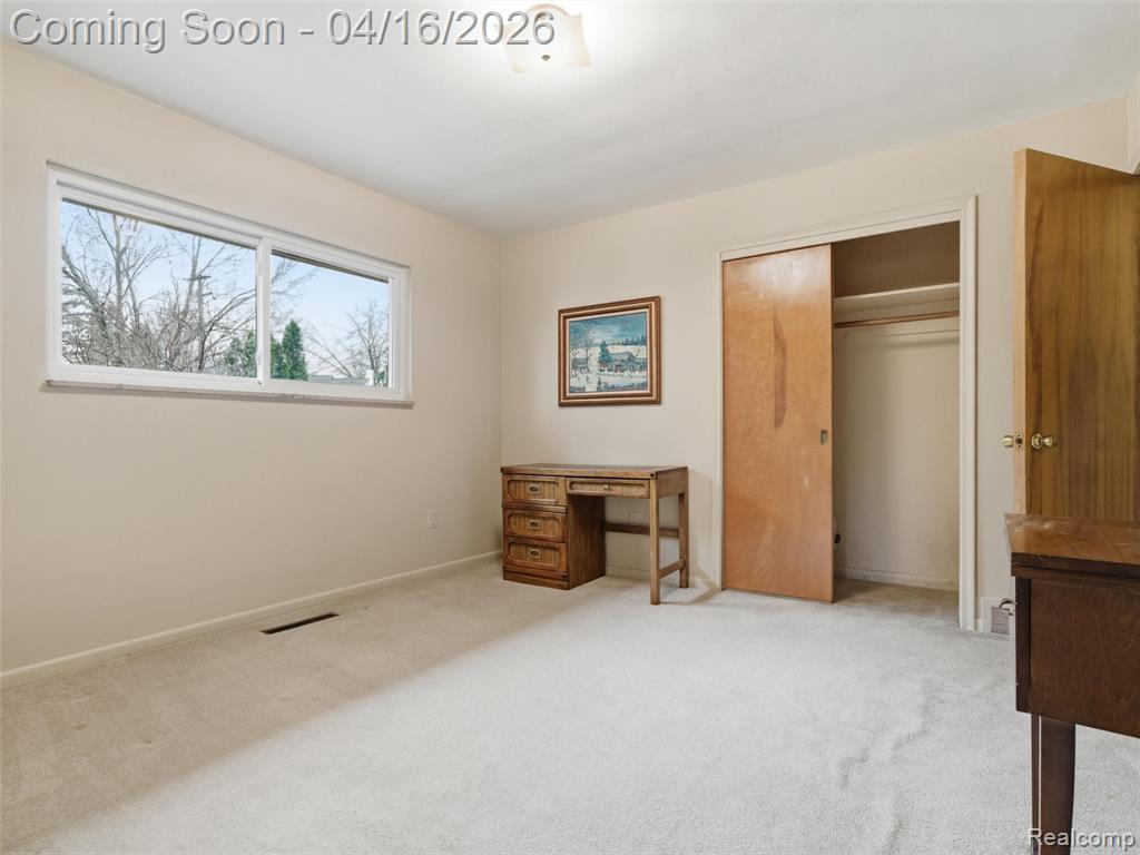 192 Booth Road Troy, MI 48085 - Photo 28 of 37