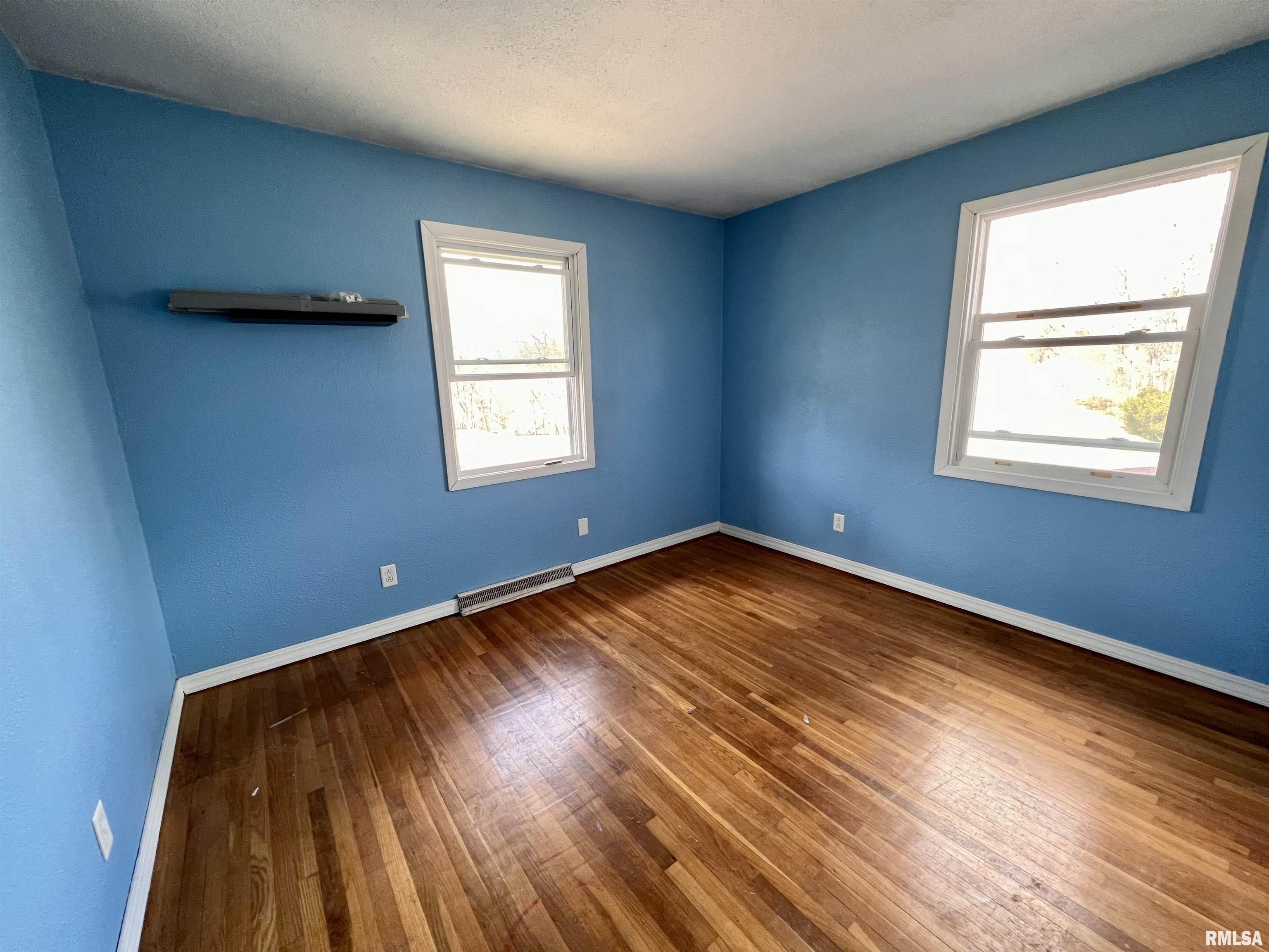 5904 North Hamilton Road Peoria, IL 61614 - Photo 14 of 27 Gallery Image 14