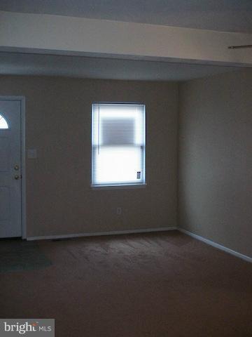8810 Trimble Way Rosedale, MD 21237 - Photo 4 of 11 Living Room