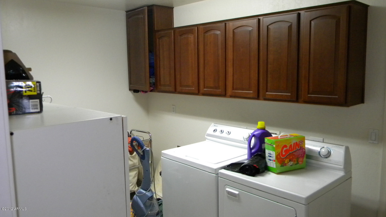 3710 East Kimball Road Gilbert, AZ 85297 - Photo 19 of 31 LAUNDRY