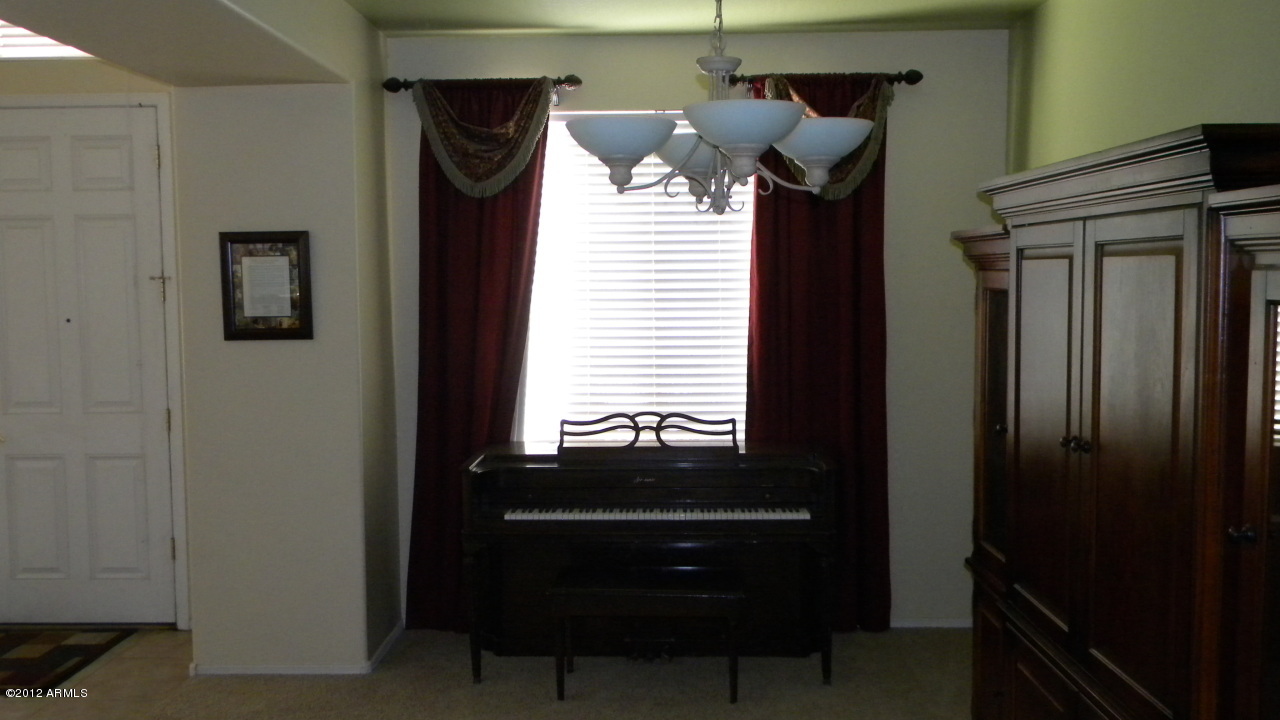 3710 East Kimball Road Gilbert, AZ 85297 - Photo 8 of 31 DINING ROOM 2