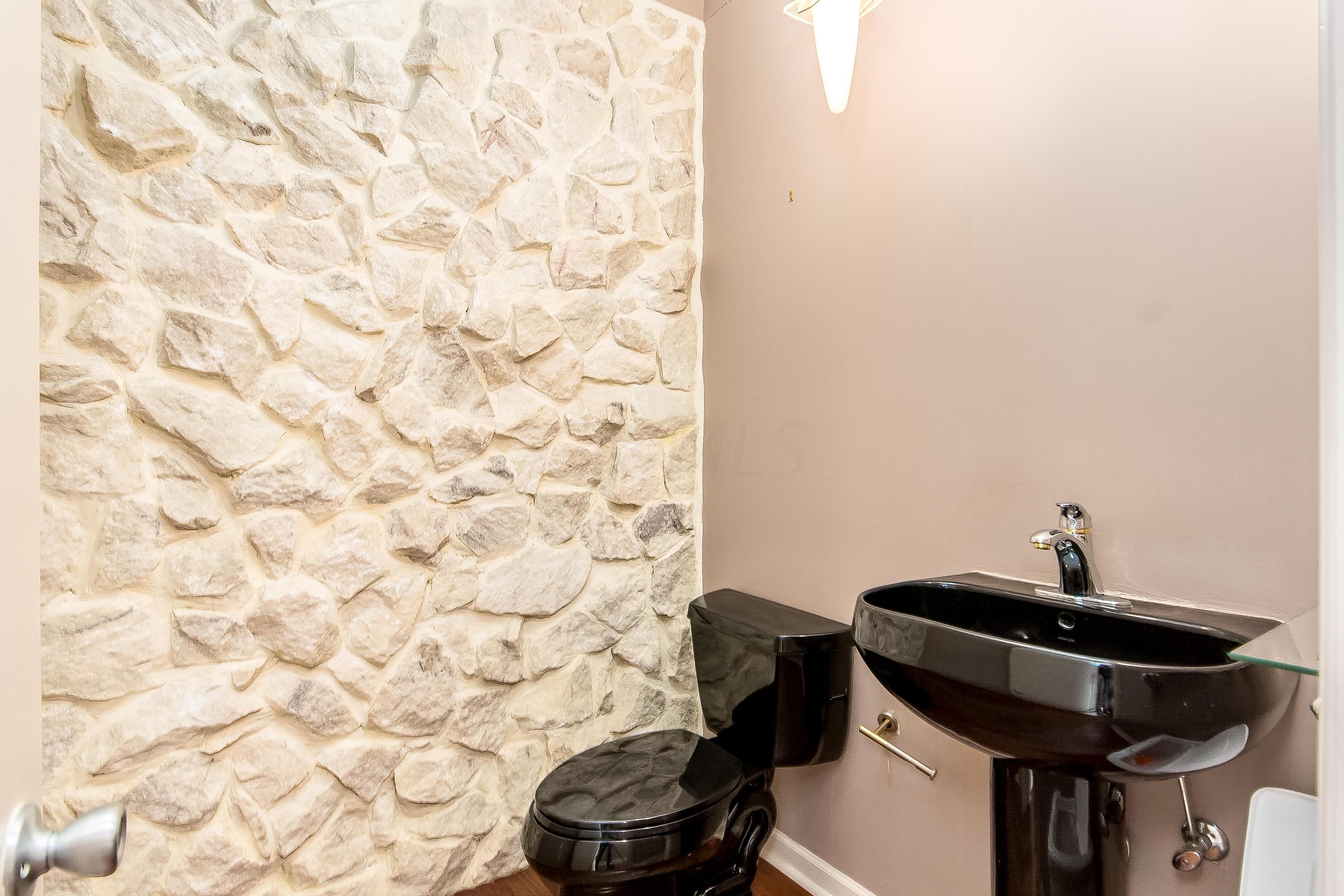 1362 Haddon Road Columbus, OH 43209 - Photo 24 of 55