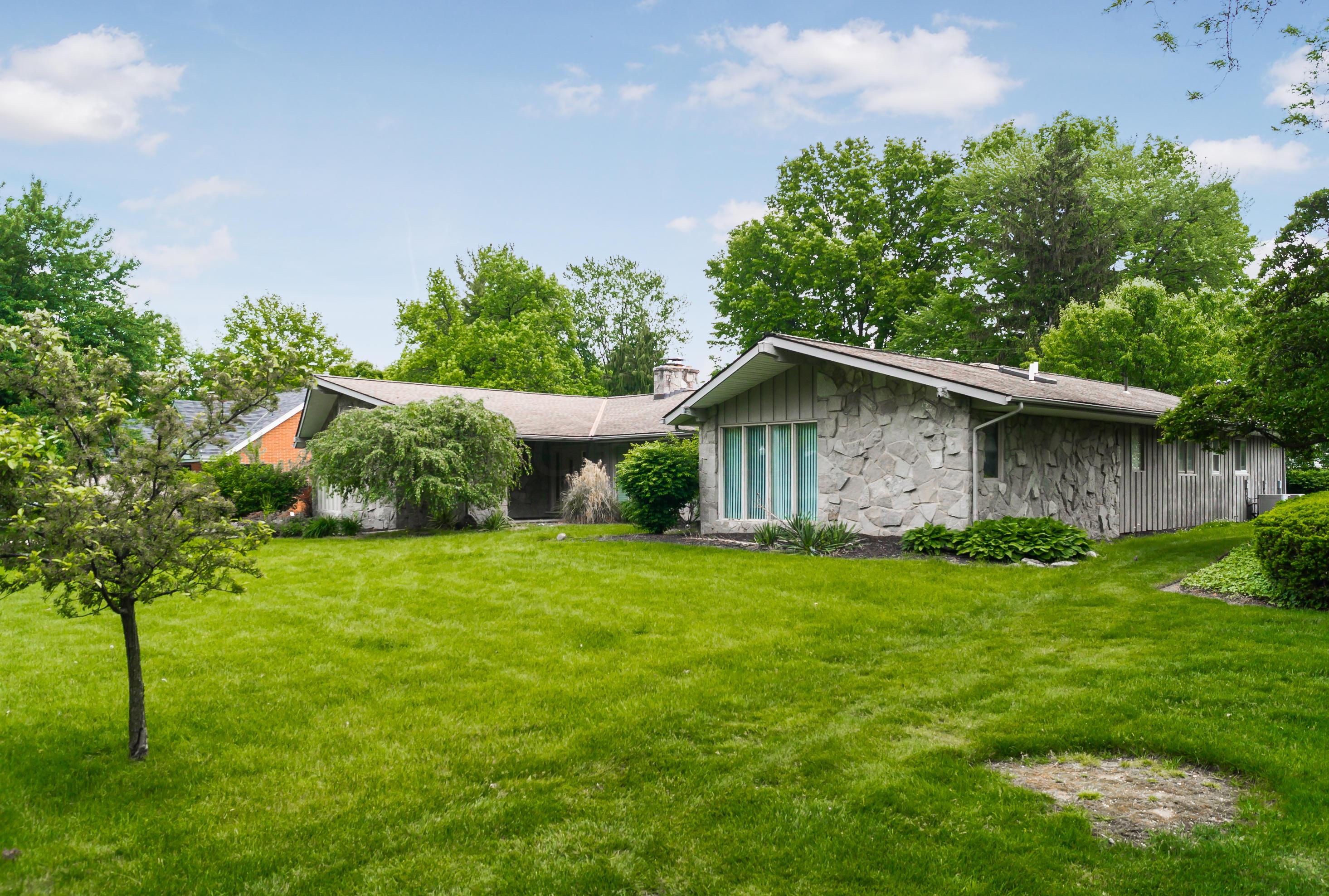 1362 Haddon Road Columbus, OH 43209 - Photo 5 of 55