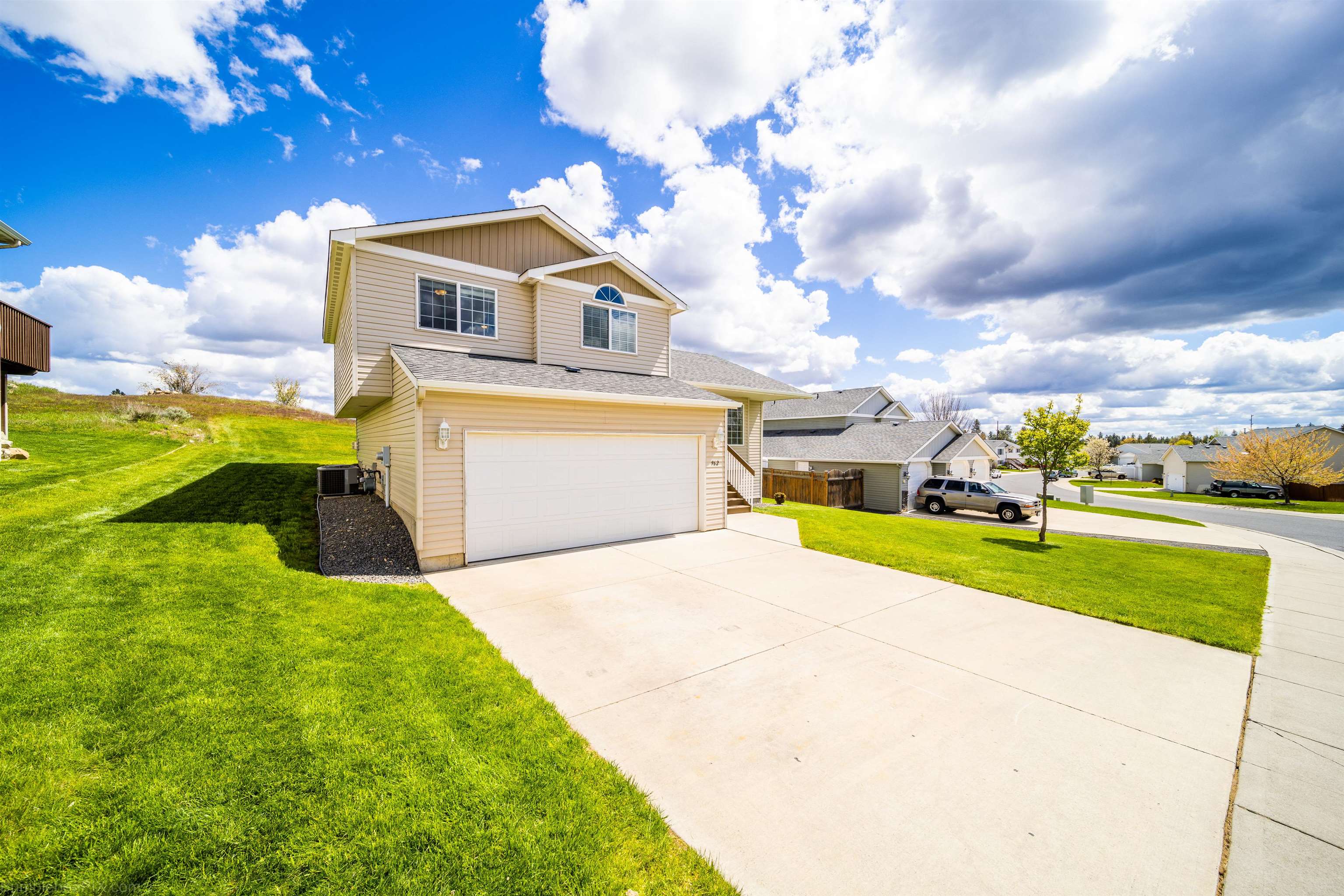 962 North Fox Ridge Road Medical Lake, WA 99022 - Photo 3 of 22 Gallery Image 3