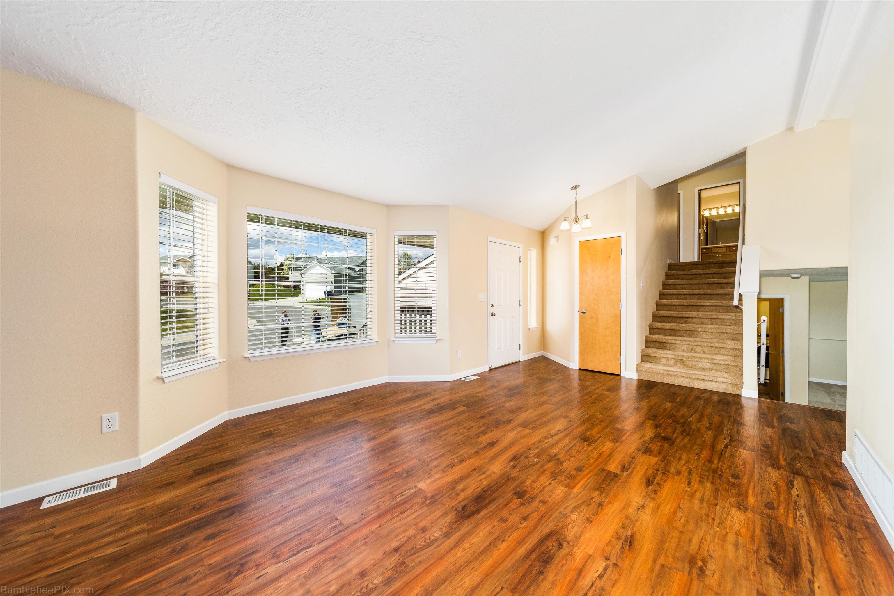 962 North Fox Ridge Road Medical Lake, WA 99022 - Photo 5 of 22 Gallery Image 5