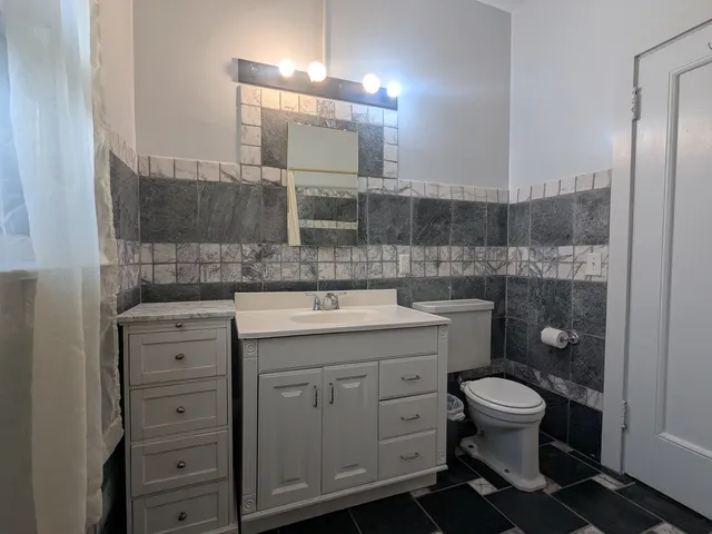 $4,200 | 5630 North Kenmore Avenue, Unit 3, Chicago, IL 60660