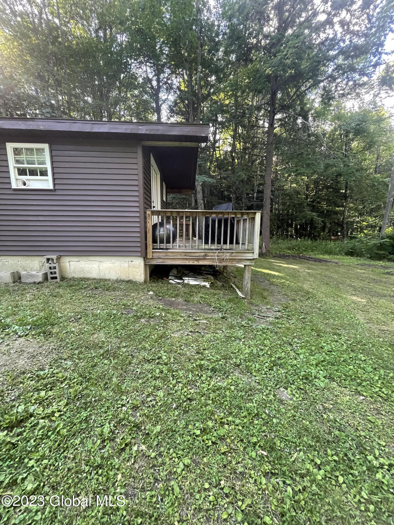 267 Midline Road Amsterdam, NY 12010 - Photo 5 of 11 FFC7B61A-3827-4EAA-84DE-DE8BB115B0F3
